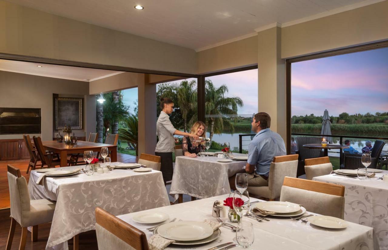 River Place Manor Upington Εξωτερικό φωτογραφία
